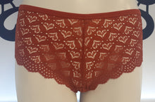 Load image into Gallery viewer, Heart Shape Lace Sexy V-Back Criss Cross Panty