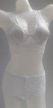 Load image into Gallery viewer, LacecBralette and Panty Set