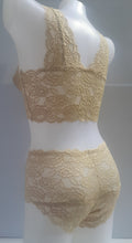 Load image into Gallery viewer, LacecBralette and Panty Set