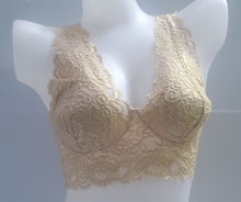 Load image into Gallery viewer, LacecBralette and Panty Set