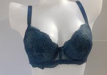 Load image into Gallery viewer, Underwired padded T-shirt Bra