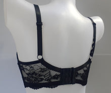 Load image into Gallery viewer, Underwired padded T-shirt Bra
