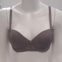 Load image into Gallery viewer, Push Up Bra Floral Lace Lightly Padded
