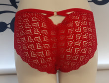 Load image into Gallery viewer, Heart Shape Lace Sexy V-Back Criss Cross Panty

