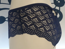 Load image into Gallery viewer, Heart Shape Lace Sexy V-Back Criss Cross Panty
