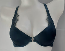 Load image into Gallery viewer, Front closure racer back T shirt Bra
