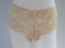 Load image into Gallery viewer, LacecBralette and Panty Set
